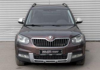 Подержанный автомобиль Skoda Yeti 2015 года (2 фото)