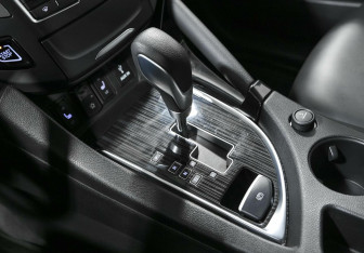 Подержанный автомобиль DongFeng AX7 2019 года (9 фото)