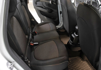 Подержанный автомобиль MINI Countryman 2019 года (12 фото)