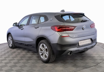 Подержанный автомобиль BMW X2 2021 года (7 фото)