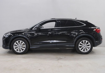 Подержанный автомобиль Audi Q3 2020 года (7 фото)