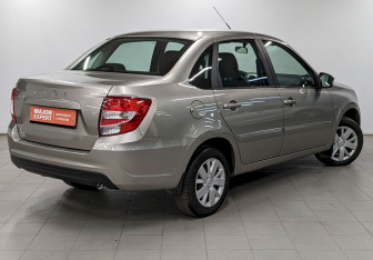 Подержанный автомобиль LADA (ВАЗ) Granta Sedan 2021 года (5 фото)