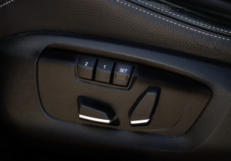 Подержанный автомобиль BMW X6 2018 года (16 фото)