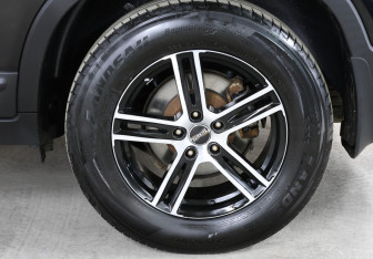 Подержанный автомобиль Kia Sorento 2012 года (20 фото)