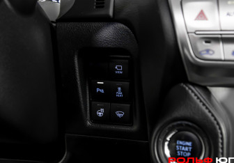 Подержанный автомобиль Toyota Land Cruiser Prado 2017 года (27 фото)