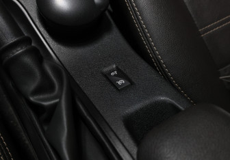 Подержанный автомобиль Renault Fluence 2014 года (18 фото)