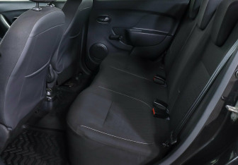 Подержанный автомобиль Renault Logan Sedan 2018 года (15 фото)