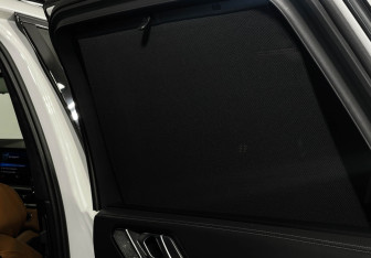 Подержанный автомобиль BMW X5 M 2024 года (27 фото)