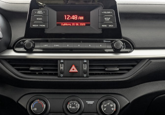 Подержанный автомобиль Kia Cerato Sedan 2019 года (17 фото)