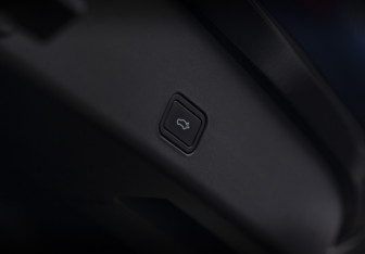 Подержанный автомобиль Zeekr 001 2023 года (30 фото)