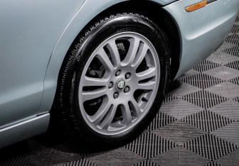 Подержанный автомобиль Jaguar S-Type 2005 года (15 фото)