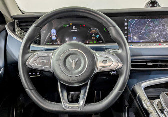 Подержанный автомобиль Voyah Free 2023 года (22 фото)