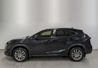 Подержанный автомобиль Lexus NX 2017 года (8 фото)