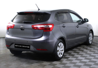 Подержанный автомобиль Kia Rio Hatchback 2013 года (3 фото)