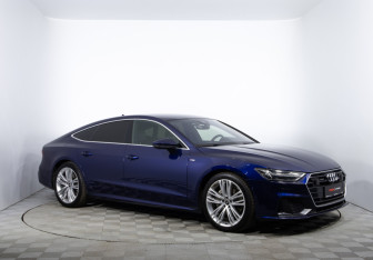 Подержанный автомобиль Audi A7 2021 года (3 фото)