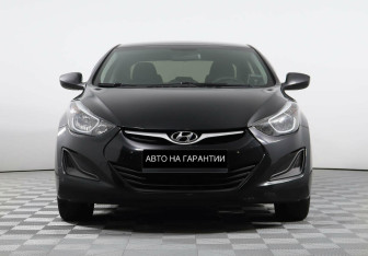 Подержанный автомобиль Hyundai Elantra Sedan 2015 года (3 фото)