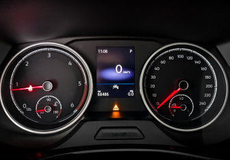 Подержанный автомобиль Volkswagen Multivan 2021 года (14 фото)