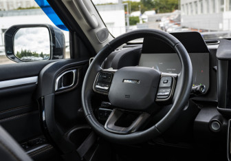 Подержанный автомобиль Haval Dargo 2023 года (10 фото)