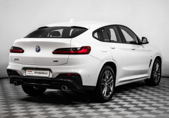 Подержанный автомобиль BMW X4 2019 года (5 фото)