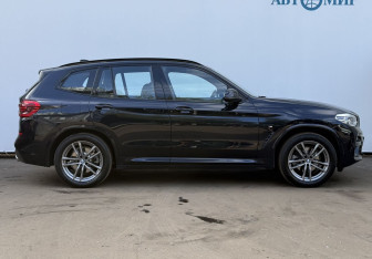 Подержанный автомобиль BMW X3 2020 года (4 фото)
