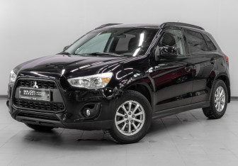 Подержанный автомобиль Mitsubishi ASX 2013 года (1 фото)