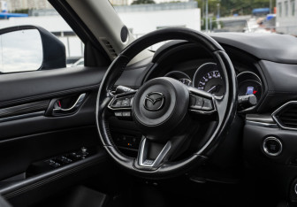 Подержанный автомобиль Mazda CX-5 2018 года (10 фото)