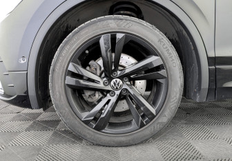 Подержанный автомобиль Volkswagen Tiguan 2021 года (18 фото)