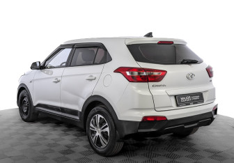 Подержанный автомобиль Hyundai Creta 2018 года (7 фото)