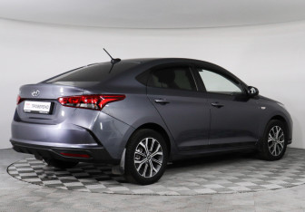 Подержанный автомобиль Hyundai Solaris Sedan 2022 года (5 фото)