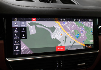 Подержанный автомобиль Porsche Cayenne 2018 года (24 фото)