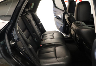 Подержанный автомобиль Infiniti Q70 2014 года (18 фото)