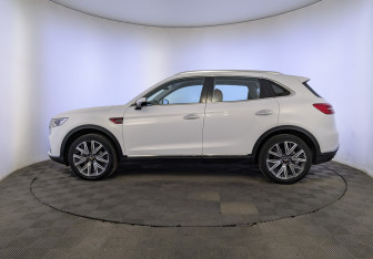 Подержанный автомобиль Hongqi HS5 2022 года (8 фото)