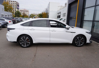 Подержанный автомобиль Chery Arrizo 8 2023 года (4 фото)