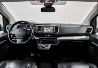 Подержанный автомобиль Citroen SpaceTourer 2019 года (15 фото)