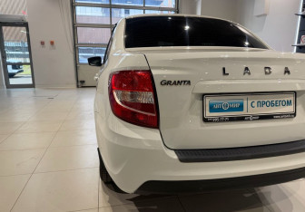 Подержанный автомобиль LADA (ВАЗ) Granta Sedan 2023 года (8 фото)