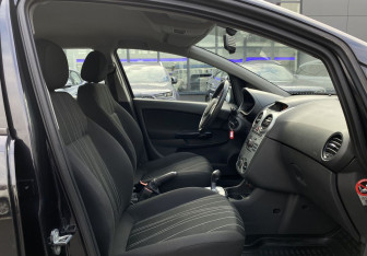 Подержанный автомобиль Opel Corsa 2009 года (17 фото)