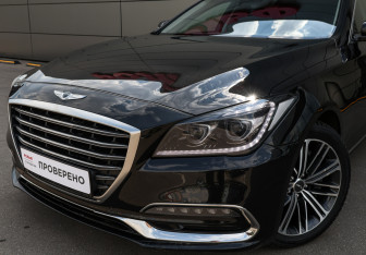 Подержанный автомобиль Genesis G80 2018 года (27 фото)