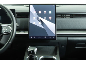 Подержанный автомобиль Jaecoo J7 2024 года (14 фото)