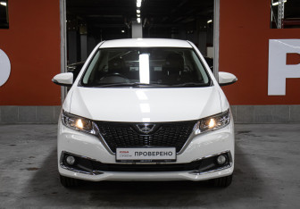 Подержанный автомобиль Toyota Allion 2016 года (2 фото)