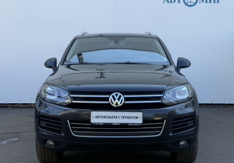 Подержанный автомобиль Volkswagen Touareg 2012 года (2 фото)
