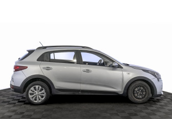 Подержанный автомобиль Kia Rio Hatchback 2021 года (4 фото)