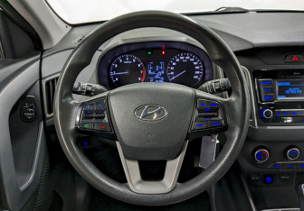 Подержанный автомобиль Hyundai Creta 2020 года (24 фото)