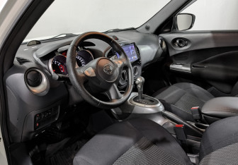 Подержанный автомобиль Nissan Juke 2014 года (15 фото)