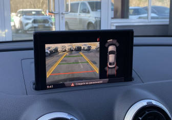 Подержанный автомобиль Audi A3 Sedan 2017 года (16 фото)