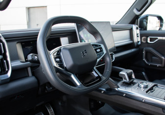 Подержанный автомобиль Jetour T2 2024 года (11 фото)