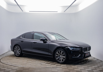 Подержанный автомобиль Volvo S60 2020 года (3 фото)