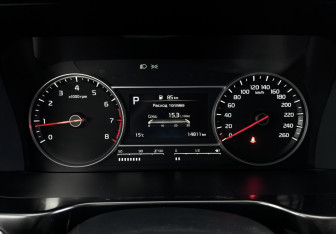 Подержанный автомобиль Kia Sorento 2020 года (16 фото)