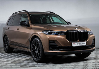 Подержанный автомобиль BMW X7 2019 года (3 фото)