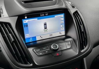 Подержанный автомобиль Ford Kuga 2017 года (23 фото)