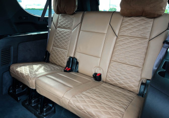 Подержанный автомобиль Cadillac Escalade Suv 2022 года (19 фото)